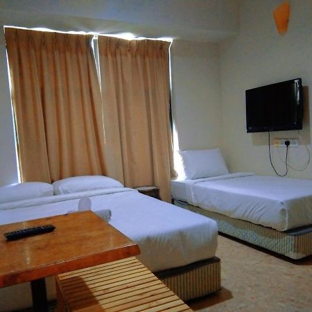 Hotel Zamburger Sg Bakap Simpang Ampat  Екстериор снимка