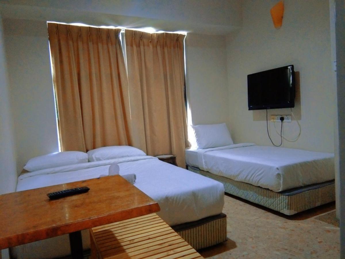 Hotel Zamburger Sg Bakap Simpang Ampat  Екстериор снимка